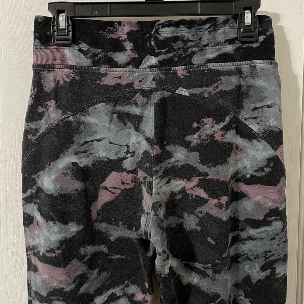 Athleta Salutation Balance Jogger XS Marine Black Camo Athletic Pant High Rise - Picture 11 of 12